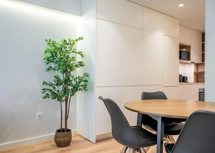 Trindade Bliss: 1br W/ Free Parking By Lovelystay Apartment