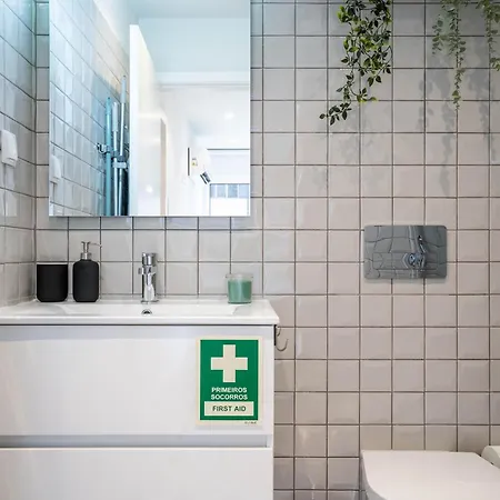 Trindade Bliss: 1br W/ Free Parking By Lovelystay